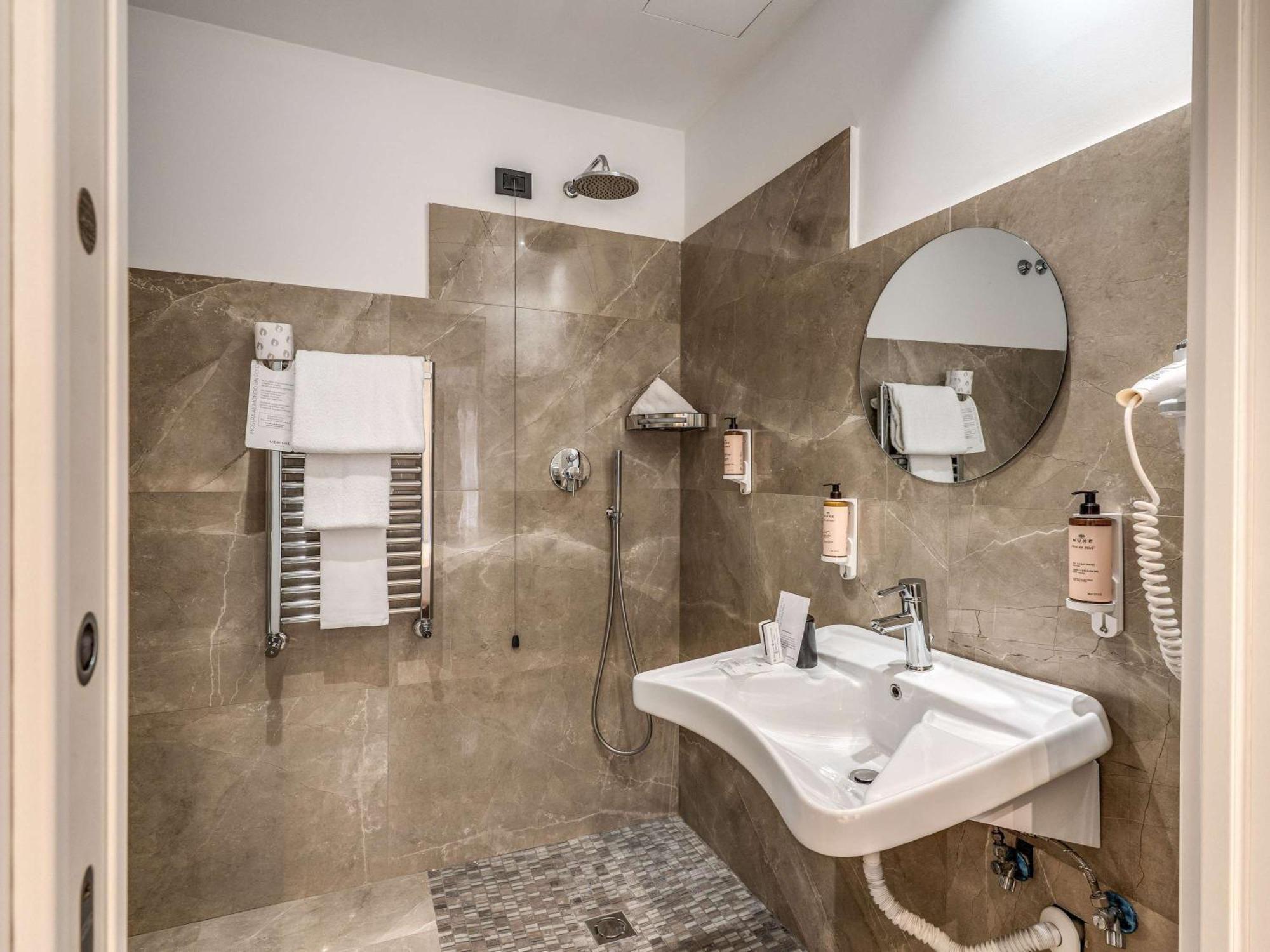 Mercure Roma Centro Termini Zewnętrze zdjęcie